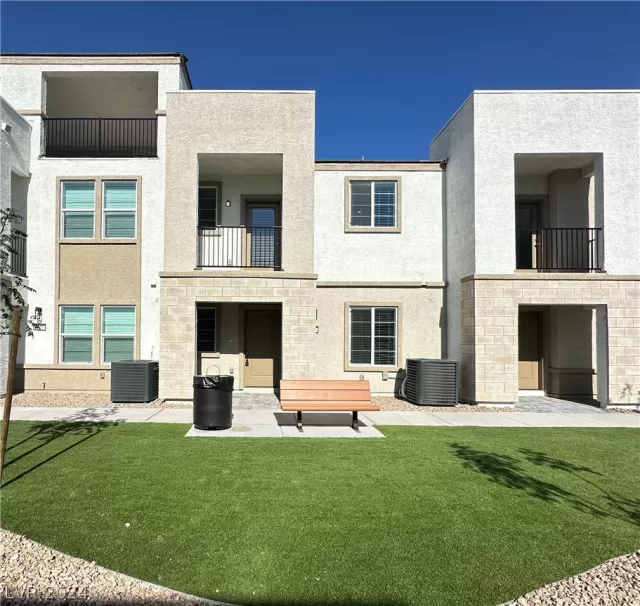 MLS: 2595040 Condo For Sale