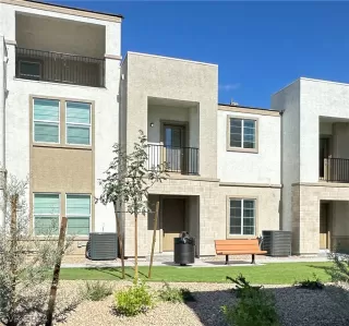 Photo #2: 2595040 Listing 
