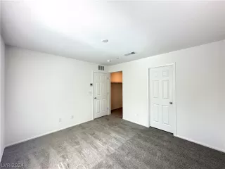 Photo #6: 2595040 Listing 