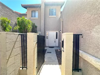 Photo #2: 2595051 Listing 