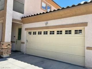 Photo #1: 2595092 Listing 