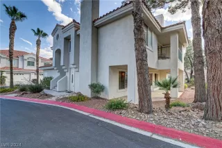 Photo #2: 2595112 Listing