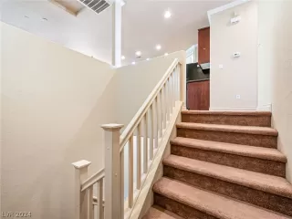 Photo #3: 2595196 Listing 