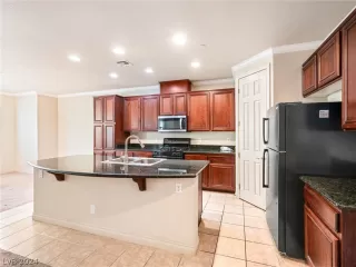 Photo #5: 2595196 Listing 