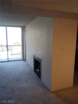 Photo #5: 2595230 Listing 