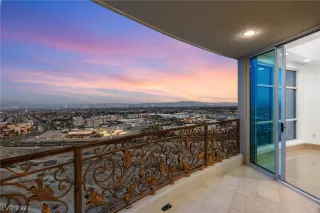 Photo #1: 2595239 Listing