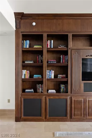 Photo #4: 2595239 Listing