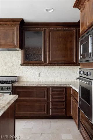 Photo #6: 2595239 Listing