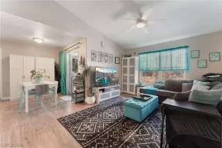 Photo #3: 2595310 Listing