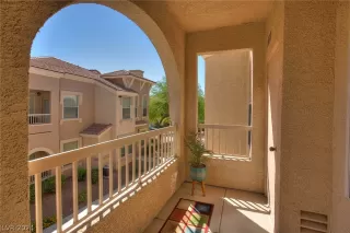 Photo #1: 2595317 Listing 
