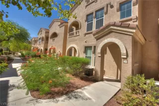Photo #4: 2595317 Listing 