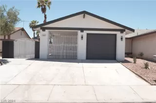 Photo #1: 2595381 Listing 