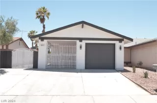 Photo #2: 2595381 Listing 