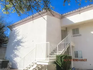 Photo #1: 2595421 Listing 