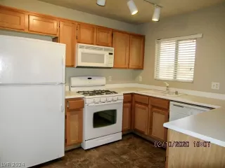 Photo #4: 2595421 Listing 