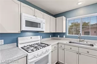 Photo #2: 2595445 Listing 