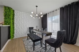 Photo #4: 2595446 Listing