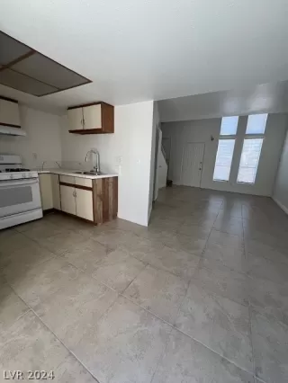 Photo #1: 2595463 Listing
