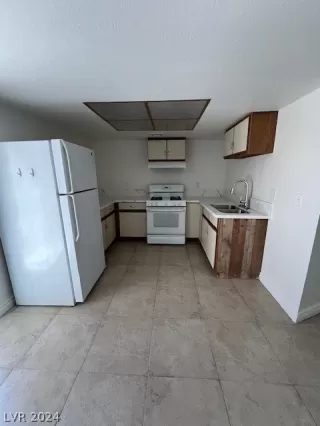 Photo #2: 2595463 Listing