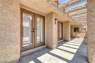 Photo #5: 2595482 Listing