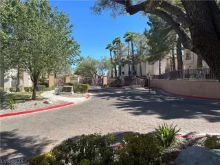 Photo #3: 2595520 Listing 