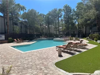 Photo #4: 2595520 Listing 