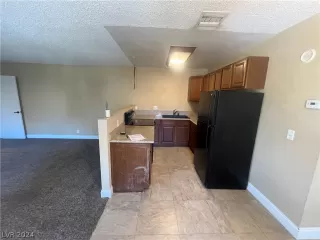 Photo #5: 2595524 Listing 