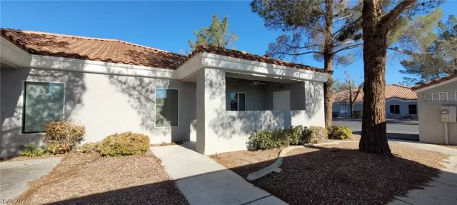 MLS: 2595529 Condo For Sale