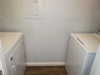 Photo #3: 2595537 Listing 