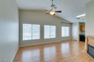 Photo #2: 2595544 Listing 