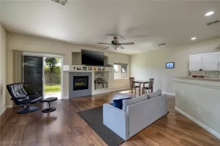 Photo #4: 2595551 Listing