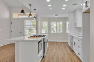 Photo #6: 2595566 Listing 