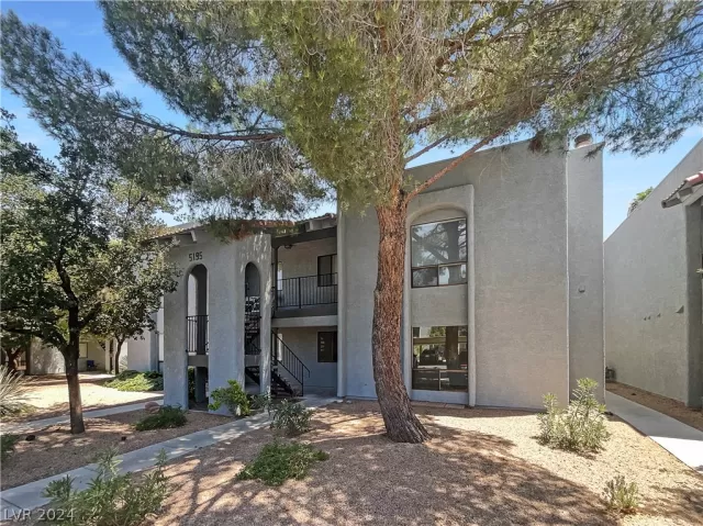 MLS: 2595627 Condo For Sale