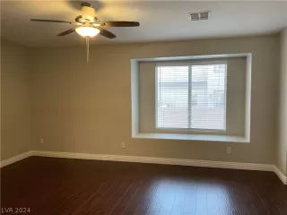 Photo #4: 2595663 Listing 