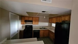 Photo #3: 2595668 Listing 