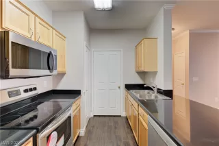 Photo #5: 2595684 Listing 