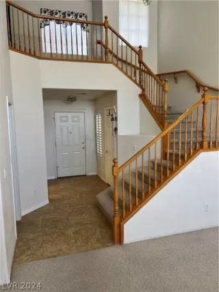 Photo #4: 2595686 Listing