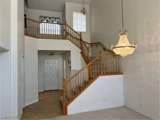 Photo #5: 2595686 Listing