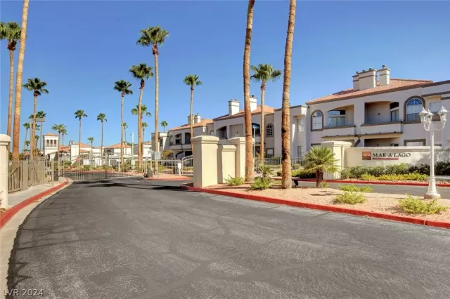 MLS: 2595708 Condo For Sale