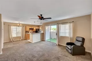 Photo #4: 2595708 Listing