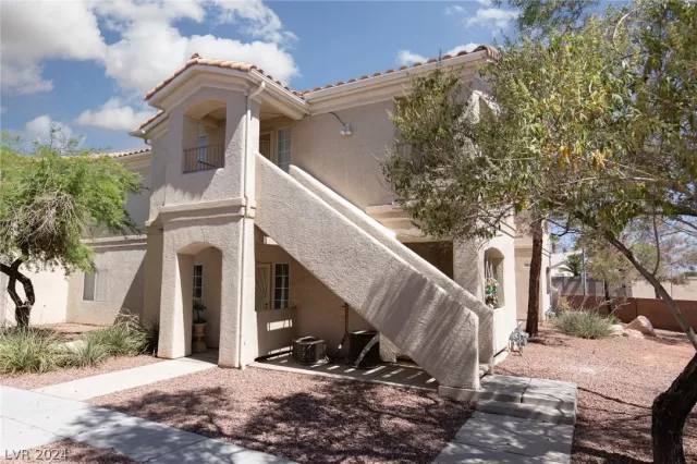 MLS: 2595751 Condo For Sale