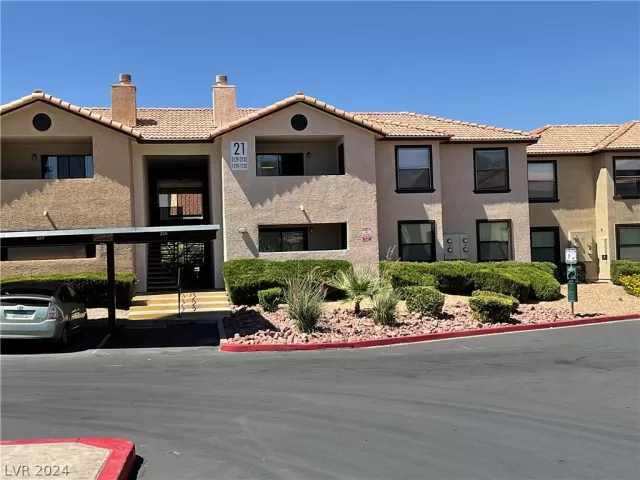 MLS: 2595754 Condo For Sale