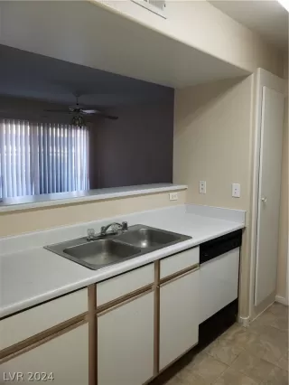 Photo #3: 2595770 Listing 