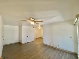 Photo #6: 2595784 Listing