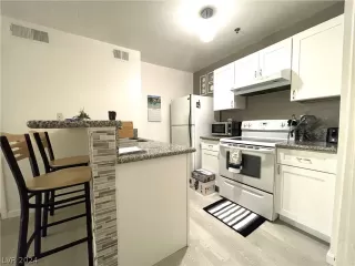 Photo #6: 2595822 Listing 