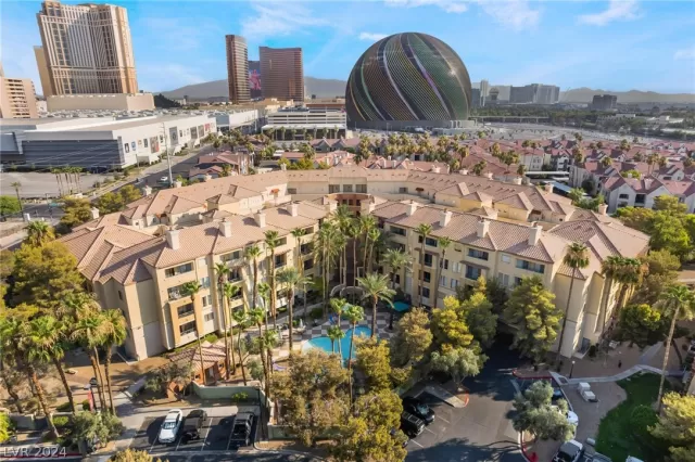 MLS: 2595831 Condo For Sale