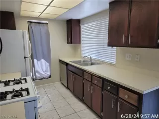 Photo #6: 2595888 Listing 