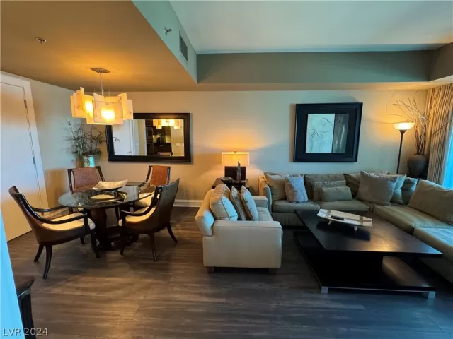 MLS: 2595929 Condo For Sale