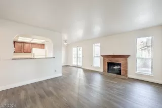 Photo #3: 2595945 Listing 