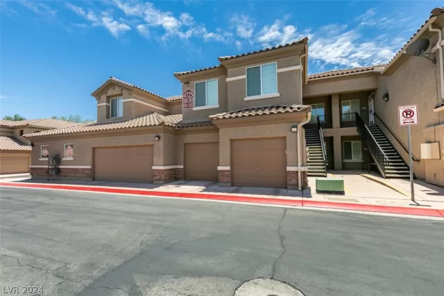 MLS: 2595971 Condo For Sale